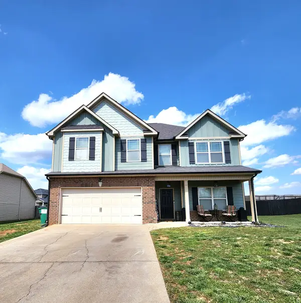 1073 Silo Dr, Clarksville, TN 37042