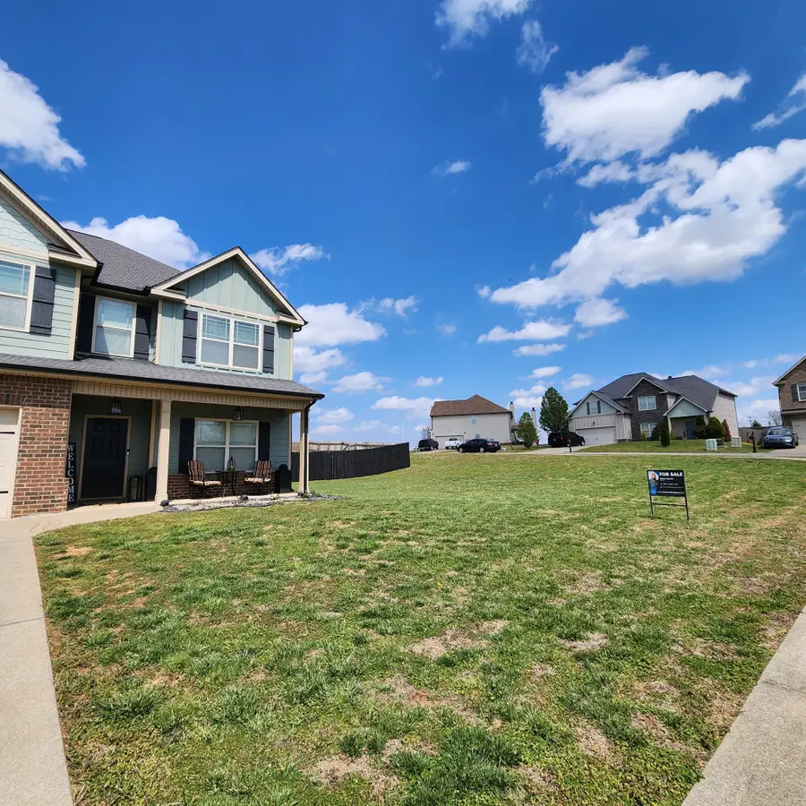 1073 Silo Dr, Clarksville, TN 37042 - #2