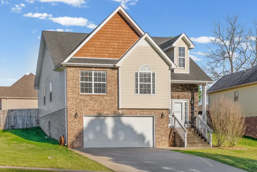713 W Accipiter Cir, Clarksville, TN 37043 - #3