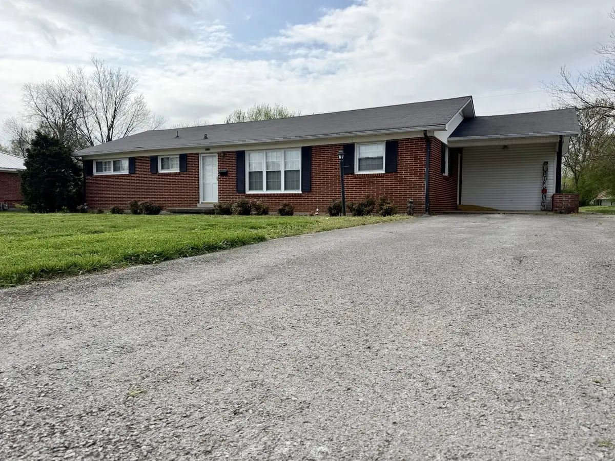 417 7th St, Lawrenceburg, TN 38464 - #1
