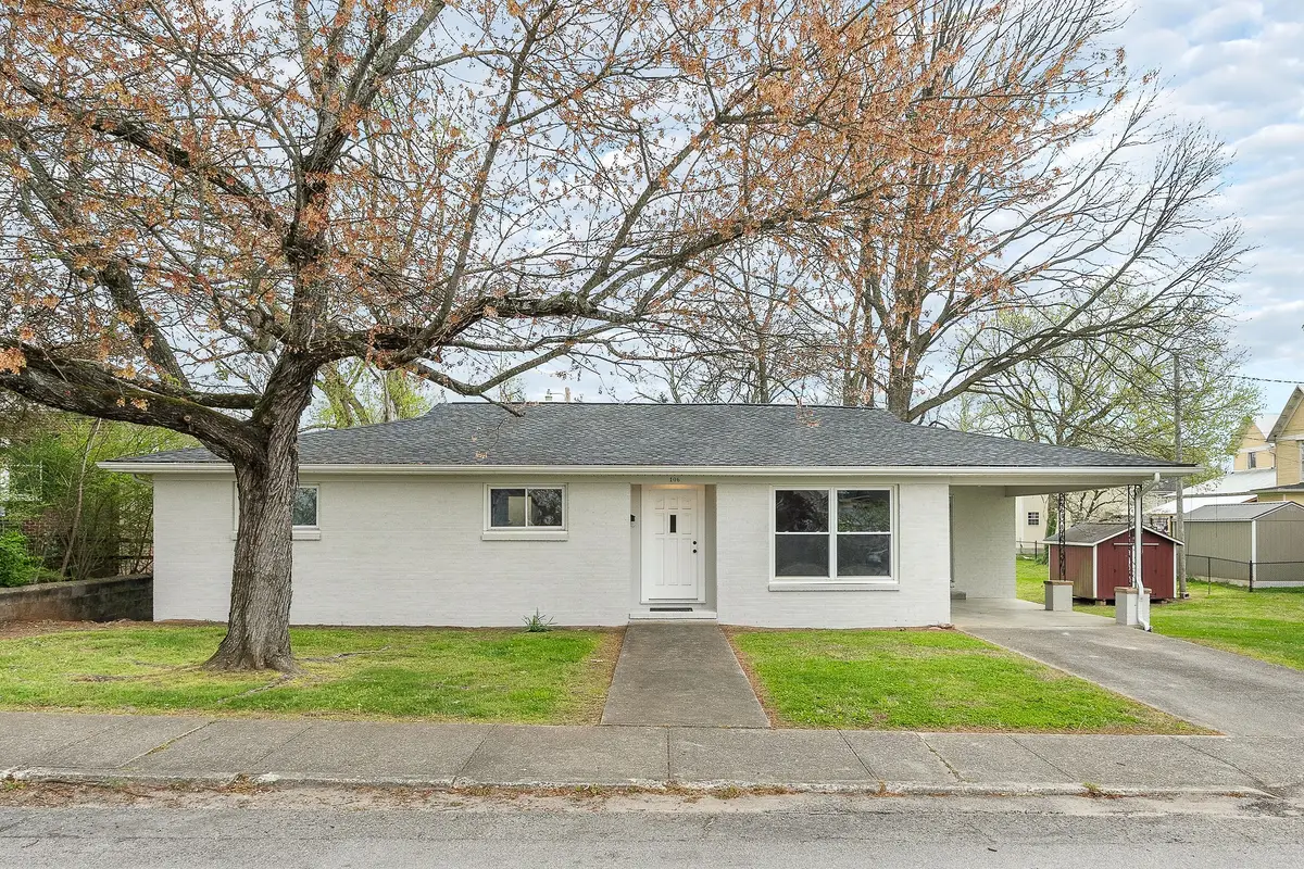 106 N Main St, Sparta, TN 38583 - #1