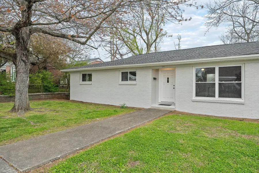 106 N Main St, Sparta, TN 38583 - #3