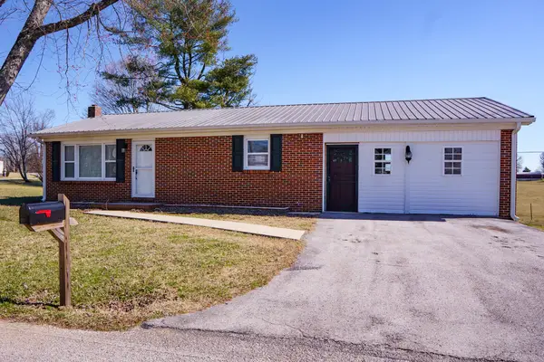 9 Templeton St, Spencer, TN 38585