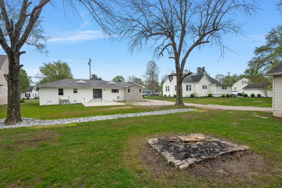 234 Pennsylvania Ave, Lebanon, TN 37087 - #3