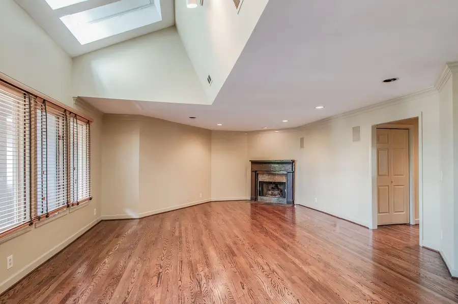 2110 Portland Ave #303, Nashville, TN 37212 - #2