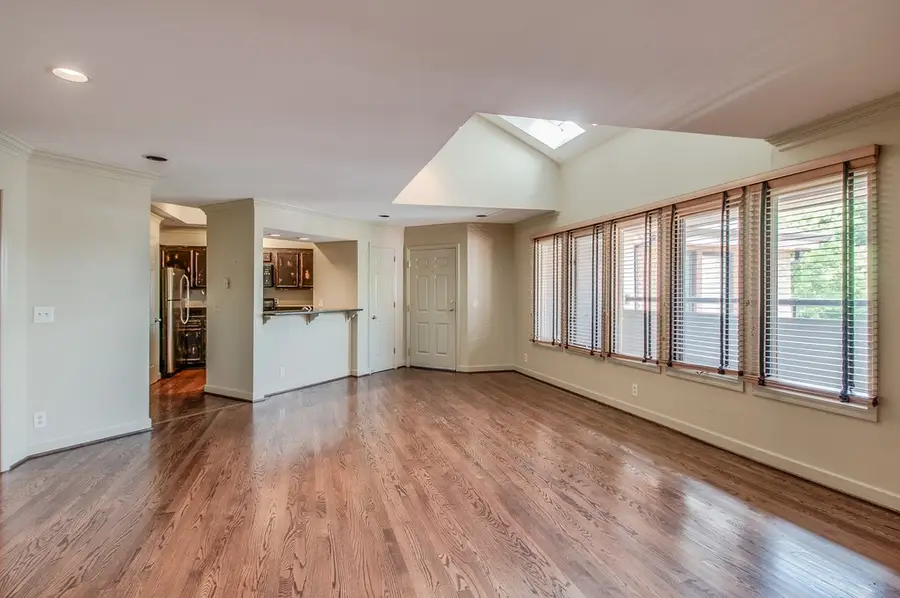 2110 Portland Ave #303, Nashville, TN 37212 - #3