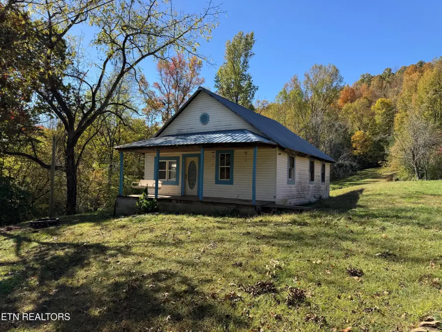 160 Laco Rd, Huntsville, TN 37756 - #2