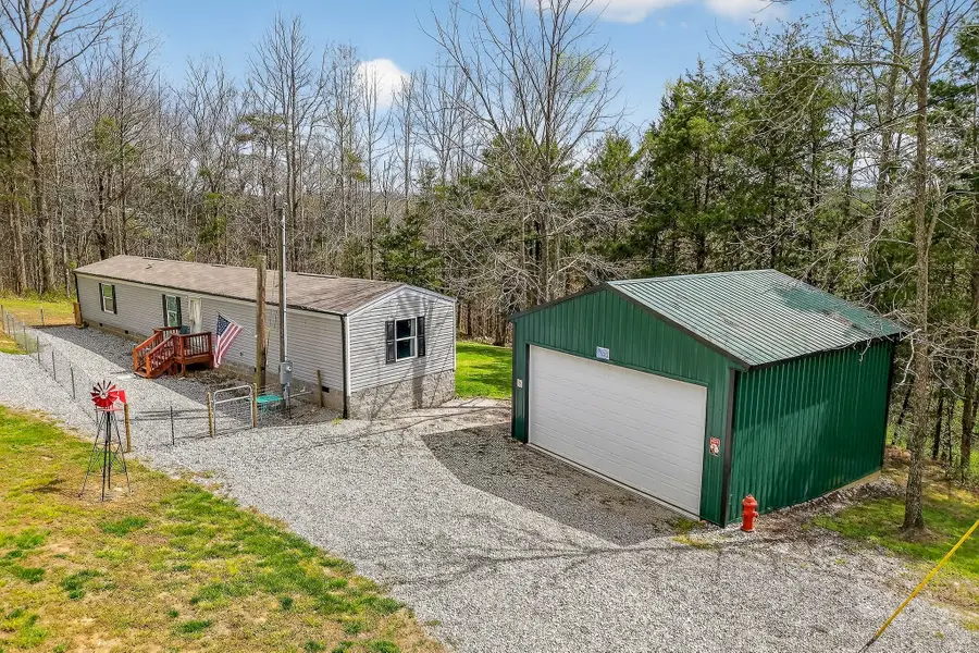 1237 Ridge Rd, Quebeck, TN 38579 - #3