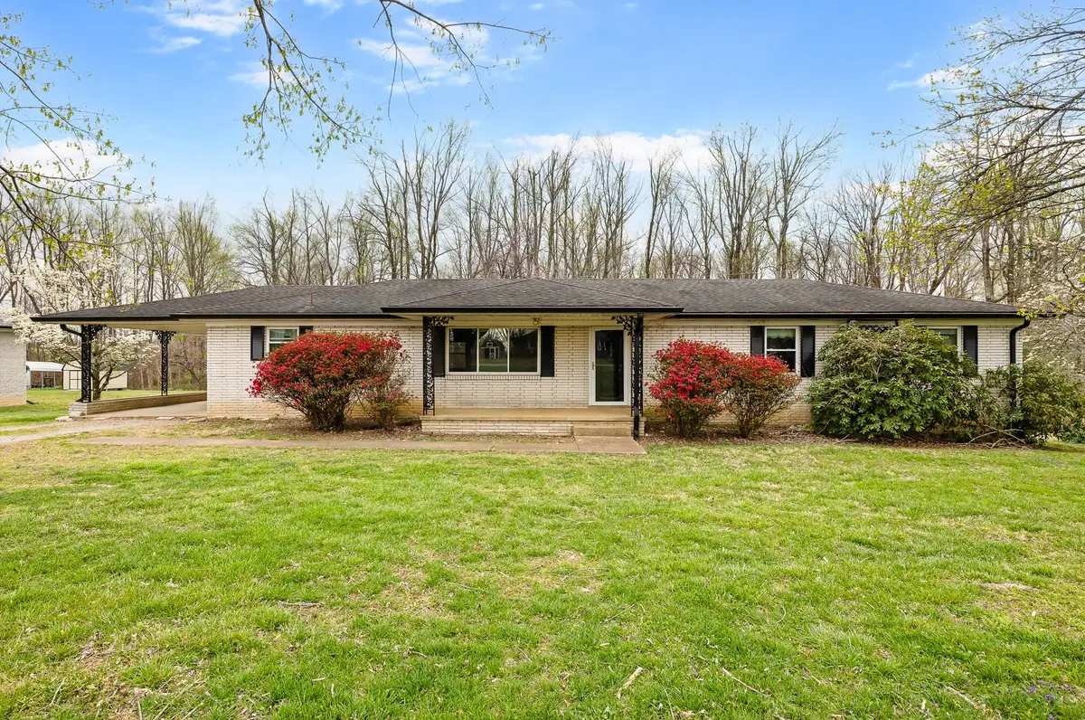 111 Cothron Dr, Lafayette, TN 37083 - #1