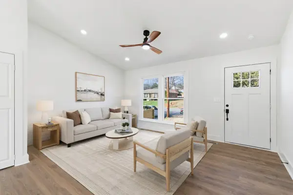 206 New Sawyer Brown Rd, Nashville, TN 37221