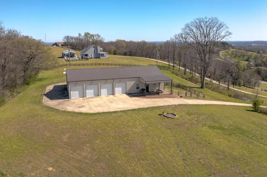 1690 Ramblewood Dr, Lewisburg, TN 37091 - #2