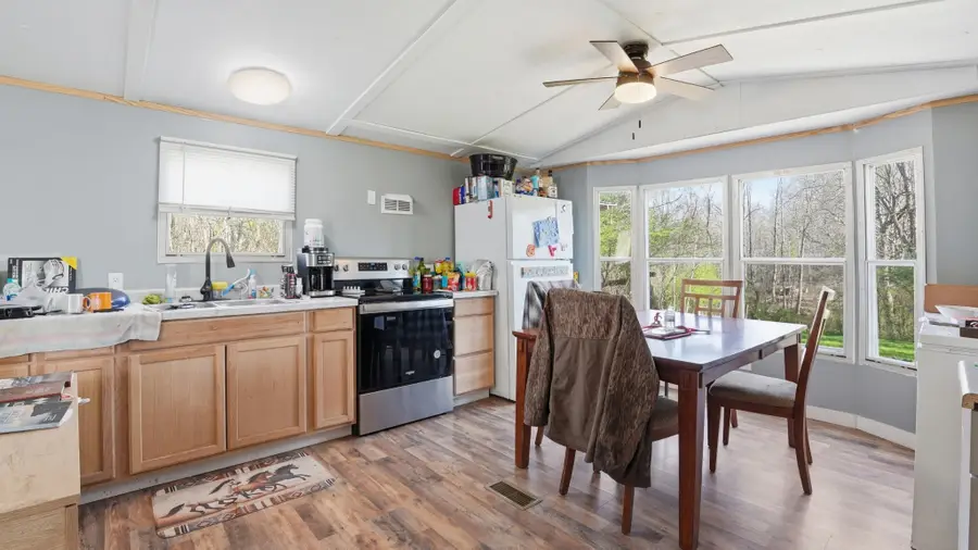 306 Flowertown Rd, Normandy, TN 37360 - #3