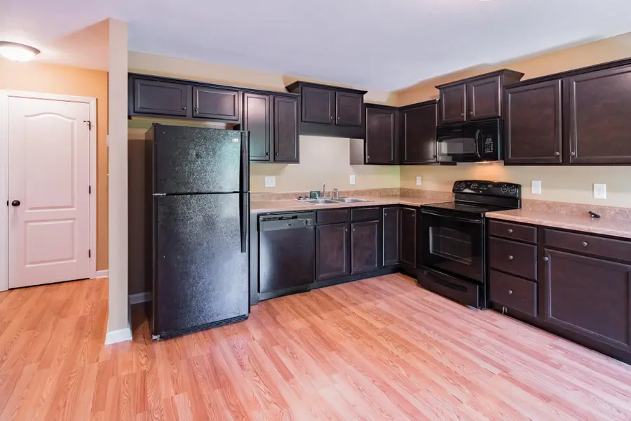 1714 Thistlewood Dr, Clarksville, TN 37042 - #2