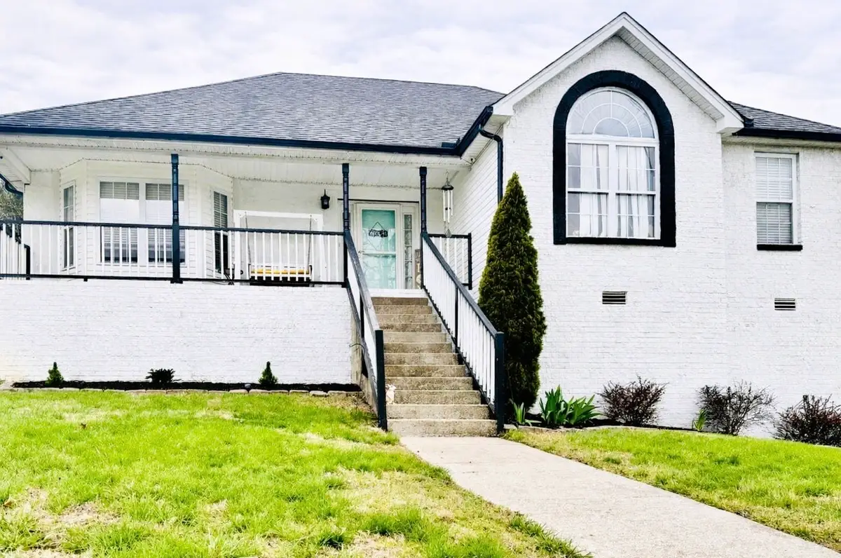 2000 Gallant Fox Ct, Mount Juliet, TN 37122 - #1