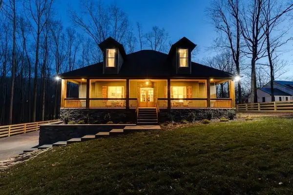 1073 Split Rail Cir, Kingston Springs, TN 37082