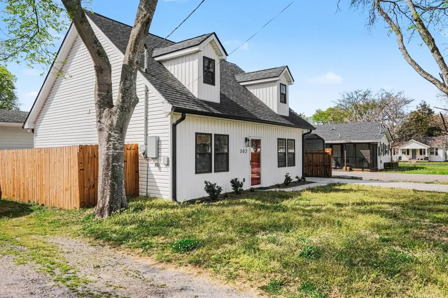 302 Sloan St, Lebanon, TN 37087 - #2