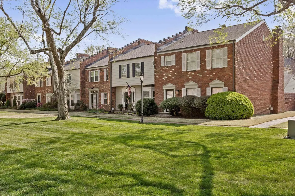 1834 Hunters Creek Dr, Memphis, TN 38138 - #1