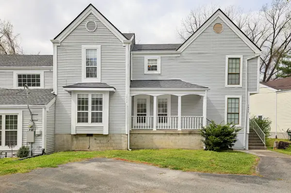 1022 Rachels Square Dr, Hermitage, TN 37076