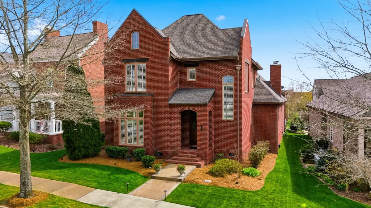 3833 Somers Ln, Thompsons Station, TN 37179 - #1