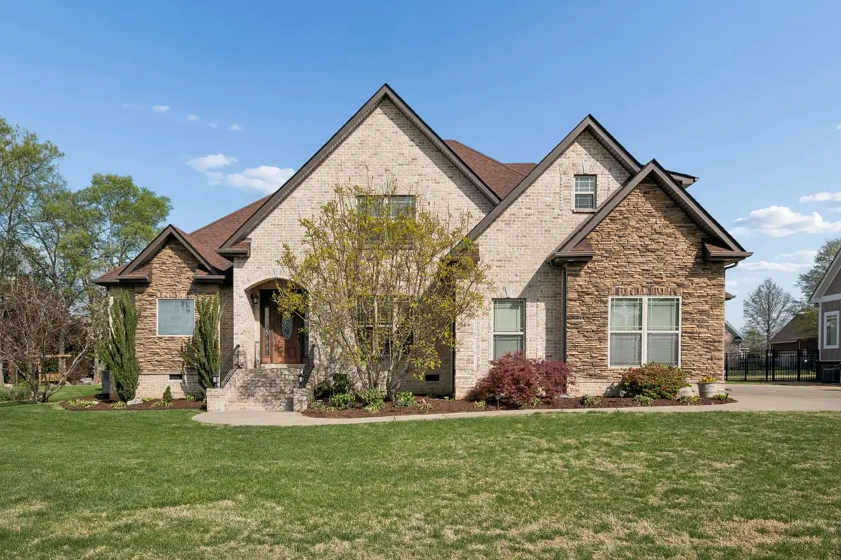 2824 Wynthrope Hall Dr, Murfreesboro, TN 37129 - #1