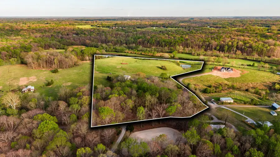 1075 Fannie Nicholson Rd, Chapmansboro, TN 37035 - #3