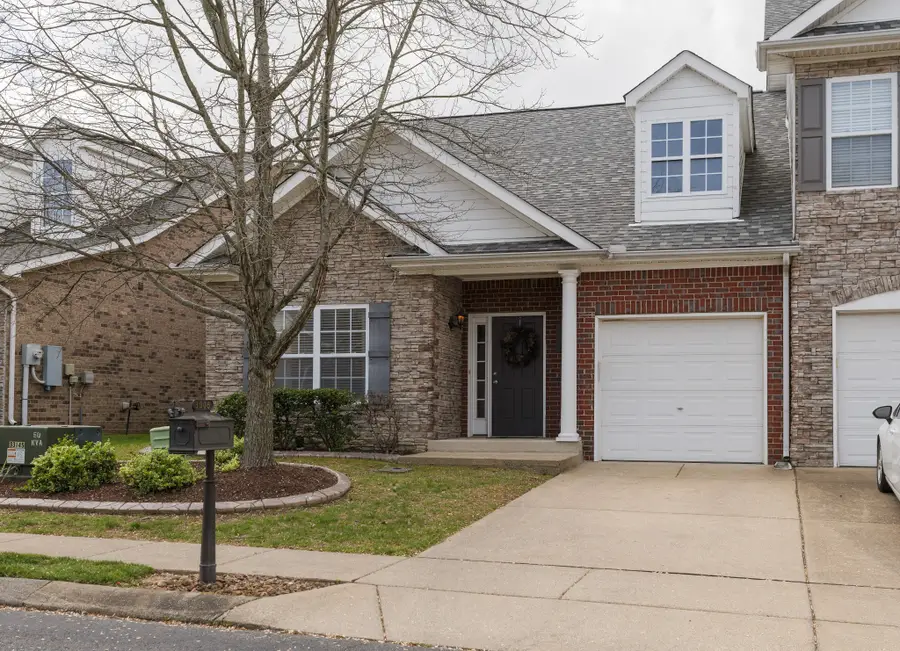 3006 Auld Tatty Dr, Spring Hill, TN 37174 - #2