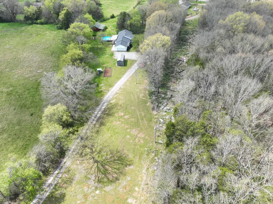 1401 Hobby Ln, Lewisburg, TN 37091 - #3