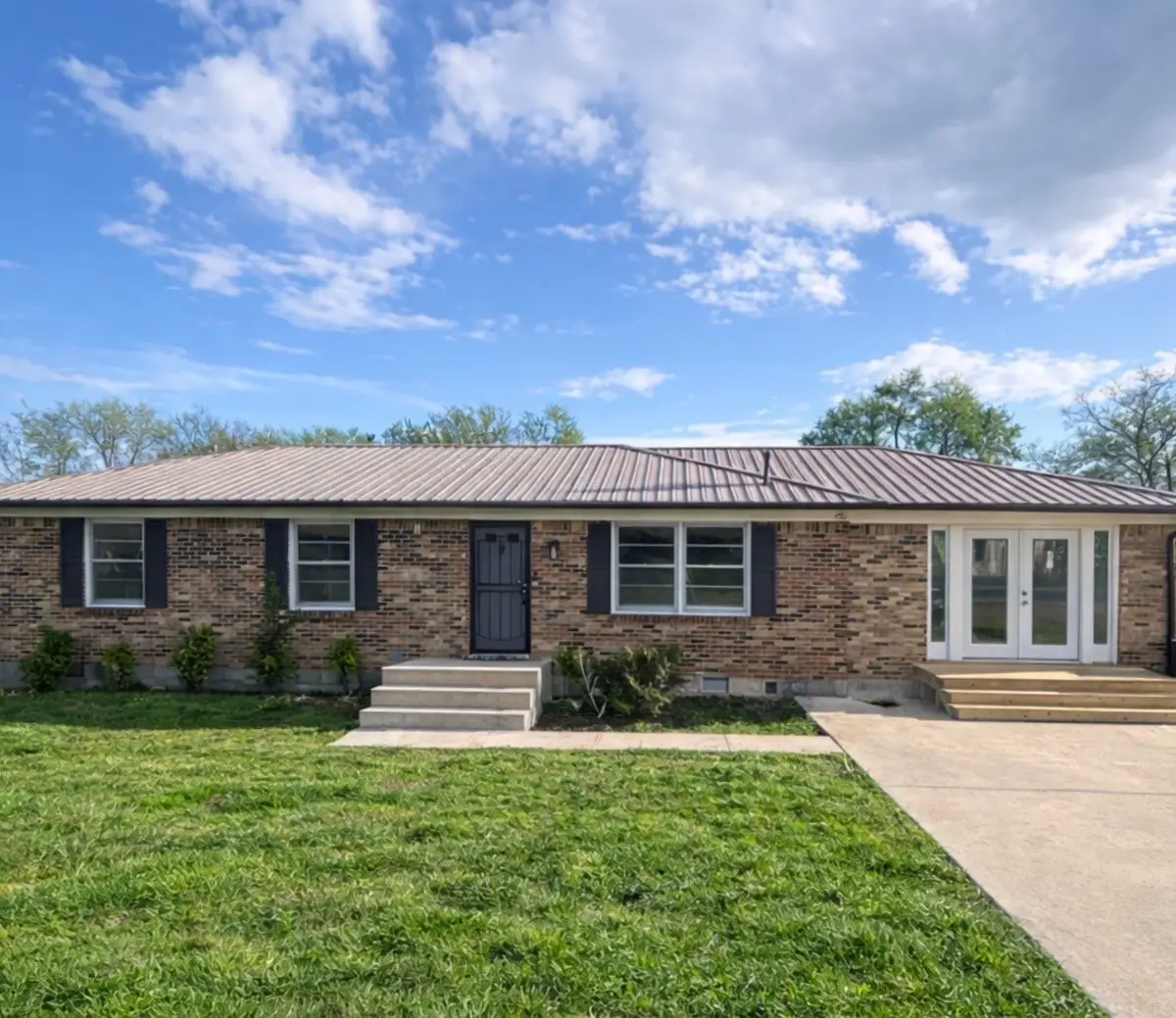 615 Estes St, Smithville, TN 37166 - #1