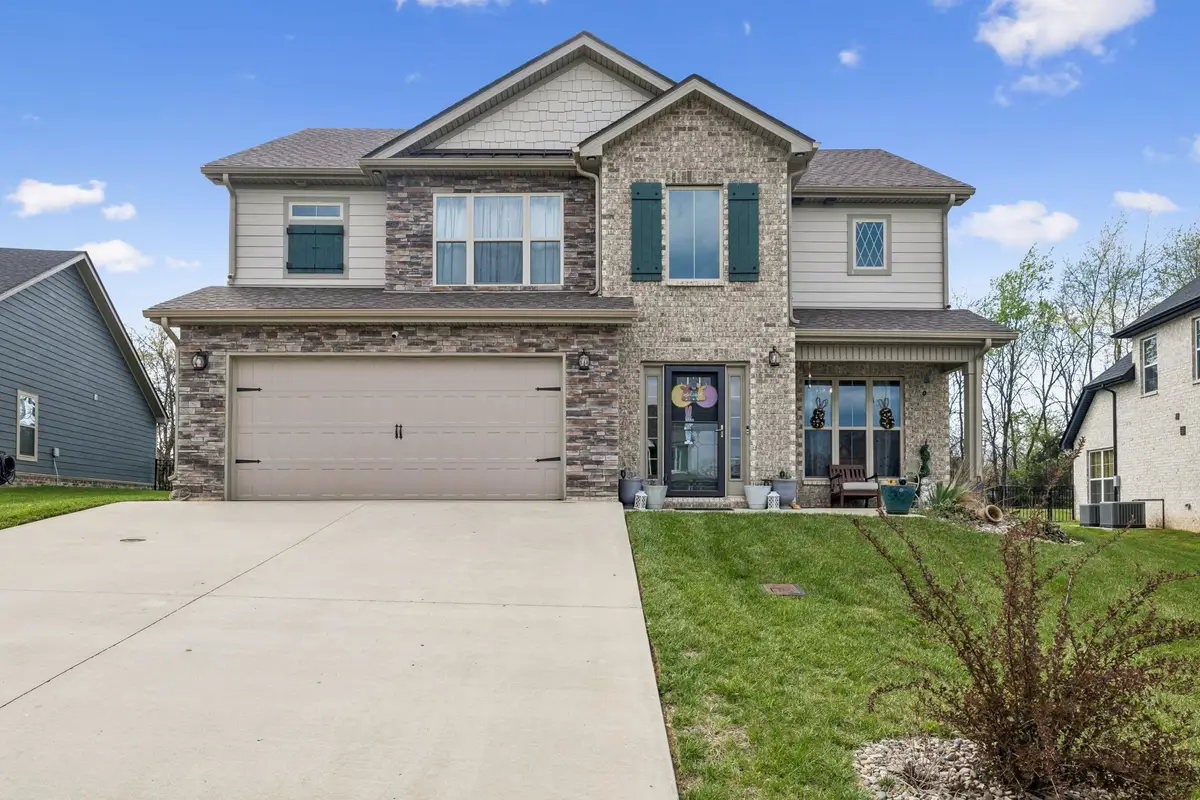 369 Frontier Dr, Clarksville, TN 37043 - #1