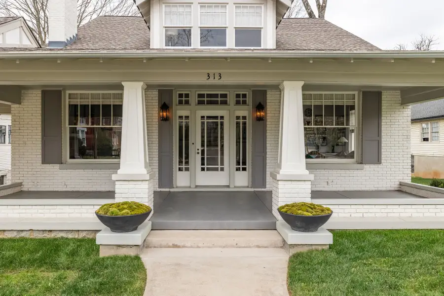 313 W 6th St, Columbia, TN 38401 - #2