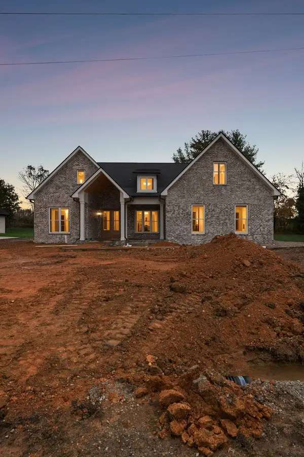 405 Chestnut Oak Ave, Smithville, TN 37166