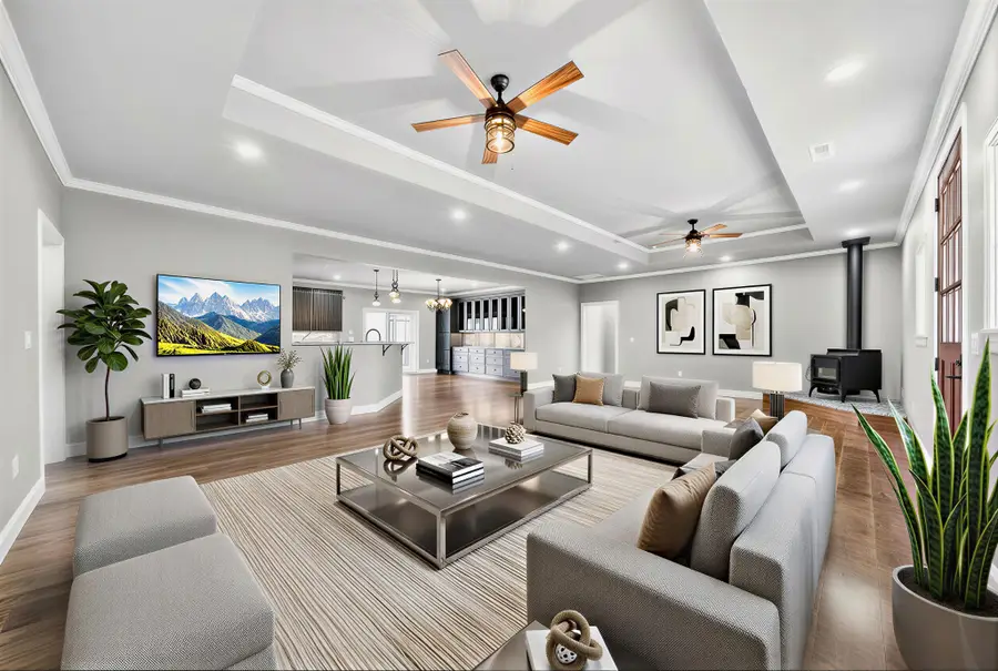 124 Virginia Ave, Livingston, TN 38570 - #3