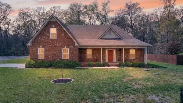 1433 Round Rock Dr, Murfreesboro, TN 37128