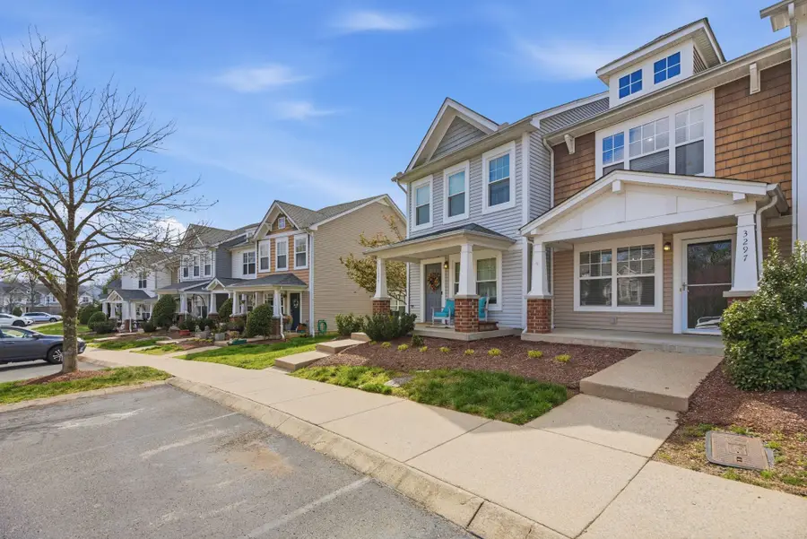 3297 Harpeth Springs Dr, Nashville, TN 37221 - #3