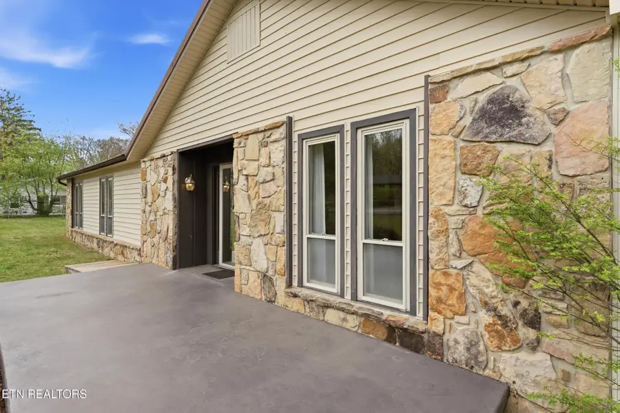 157 Johnson Drive, Lenoir City, TN 37771 - #3