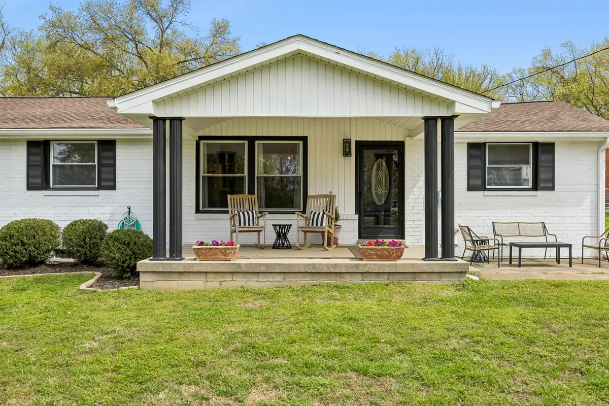 2300 Kimberly Dr, Nashville, TN 37214 - #1