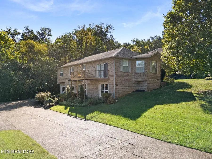 1099 Brentwood Way, Kingston, TN 37763 - #3