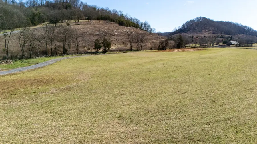 5424 Auburntown Rd, Woodbury, TN 37190 - #3