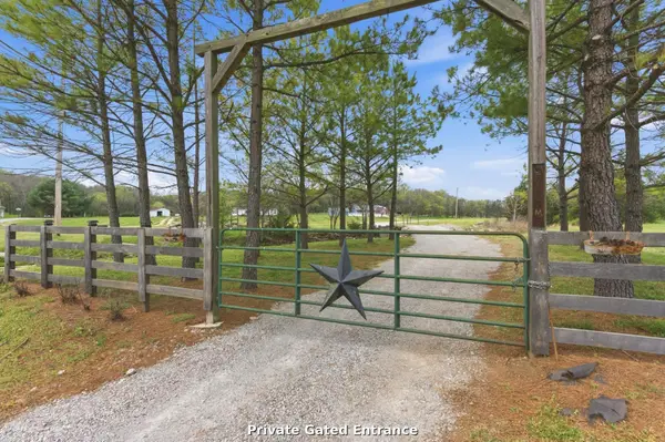 28 Shoulders Ln S, Lebanon, TN 37090