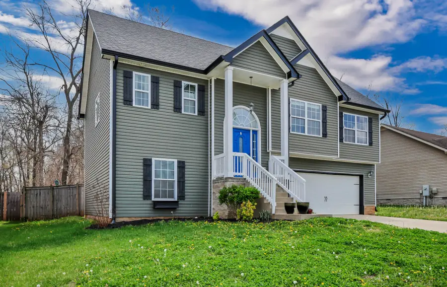 1113 Meachem Dr, Clarksville, TN 37042 - #2