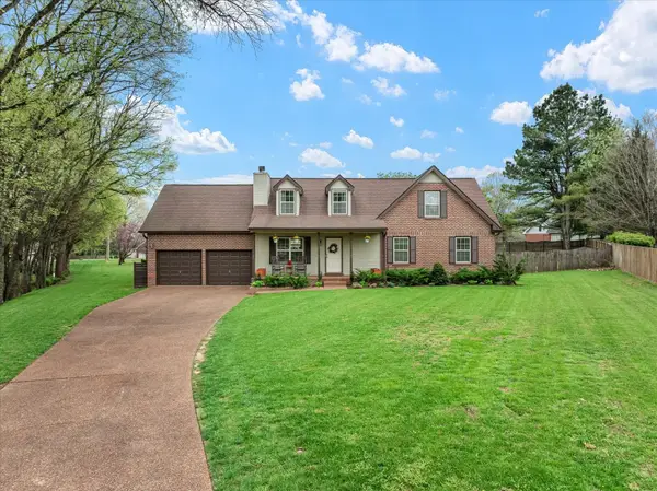 2713 Camden Ct, Thompsons Station, TN 37179