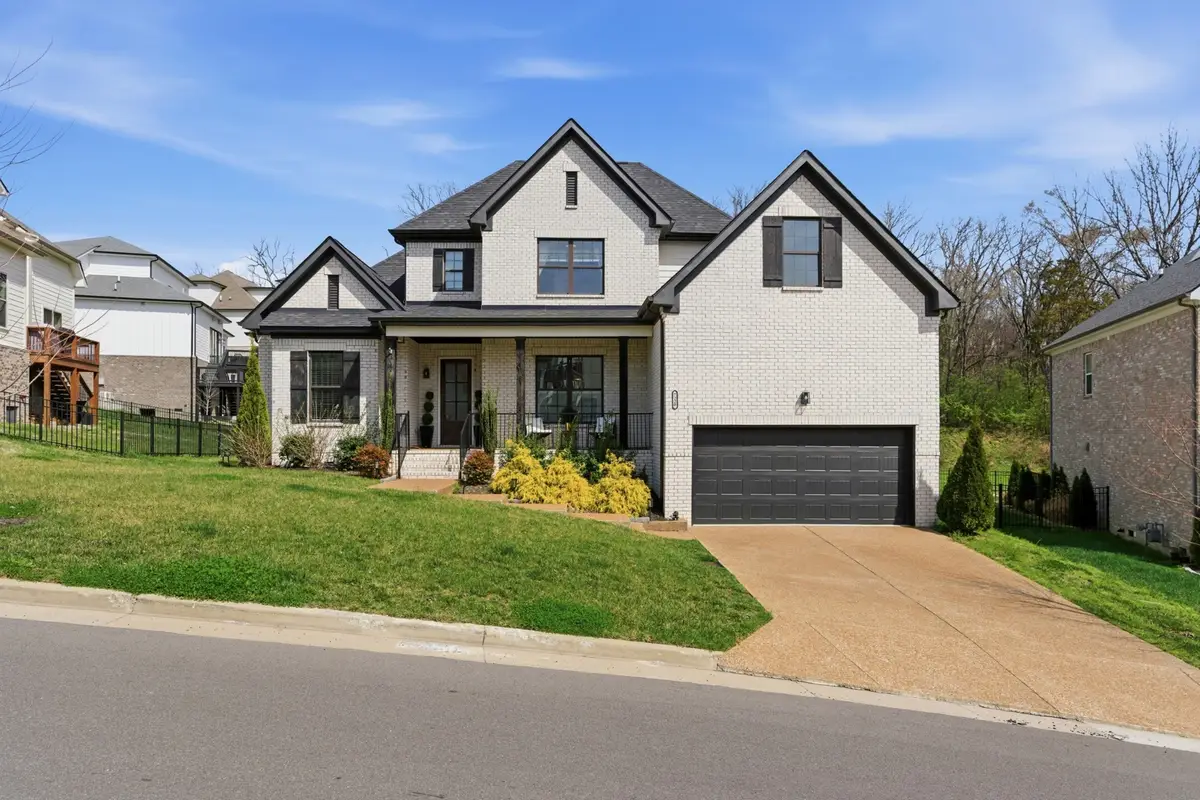7220 Still Spring Hollow Dr, Nashville, TN 37221 - #1