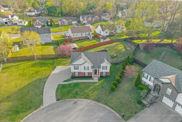 593 Anchor Ct, Clarksville, TN 37043