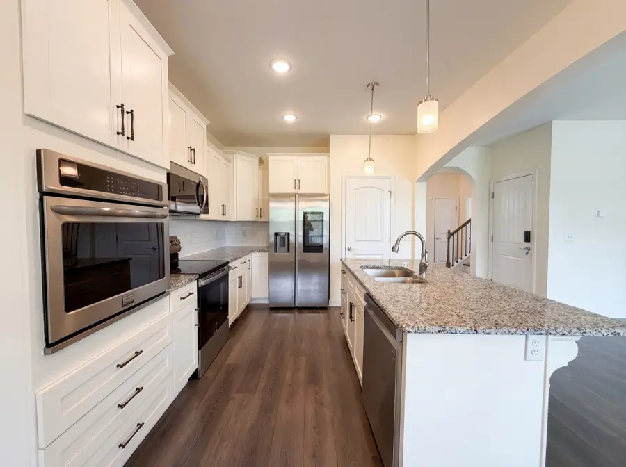 210 Hickory Pointe Dr, Lebanon, TN 37087 - #2