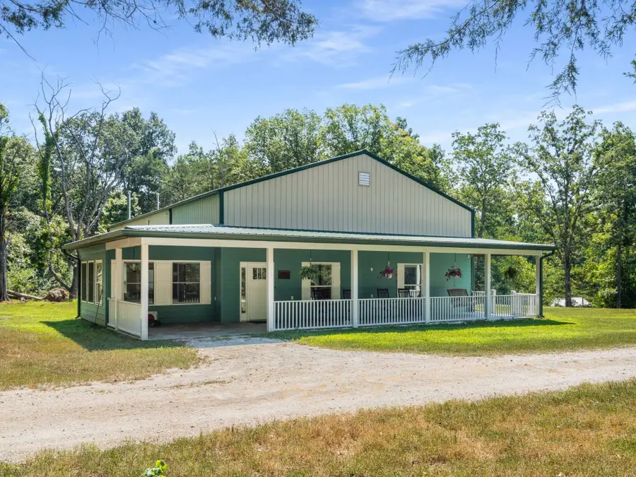 611 Rocky Dr, Dickson, TN 37055 - #2