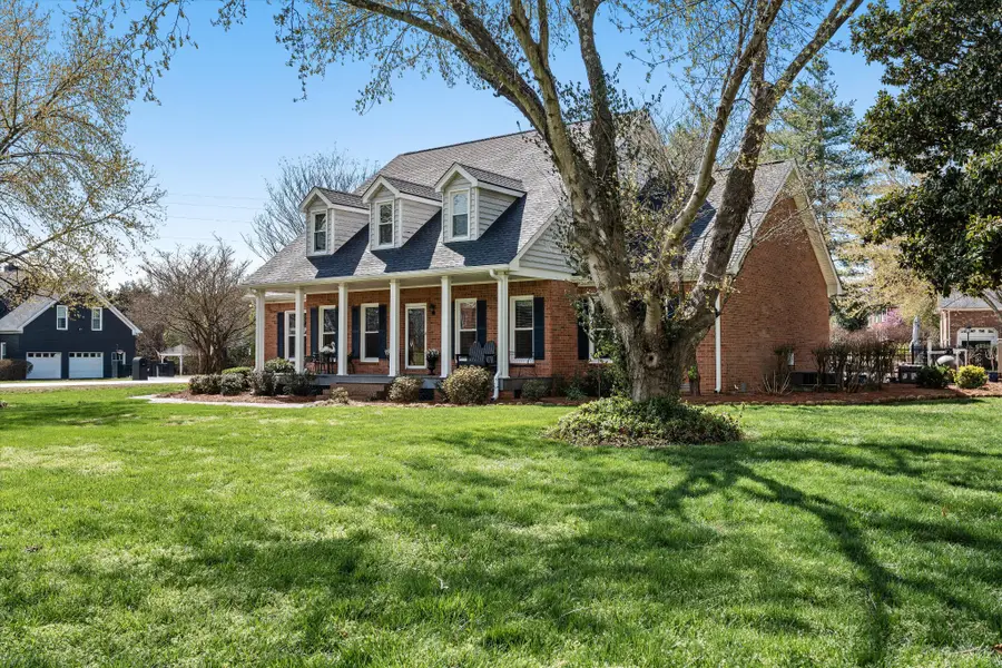 2246 Oakleaf Dr, Franklin, TN 37064 - #2