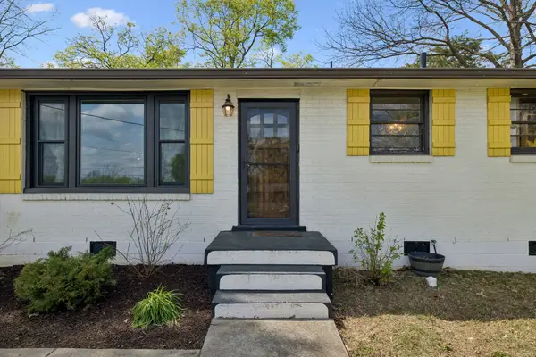 3215 Leswood Ln, Nashville, TN 37207