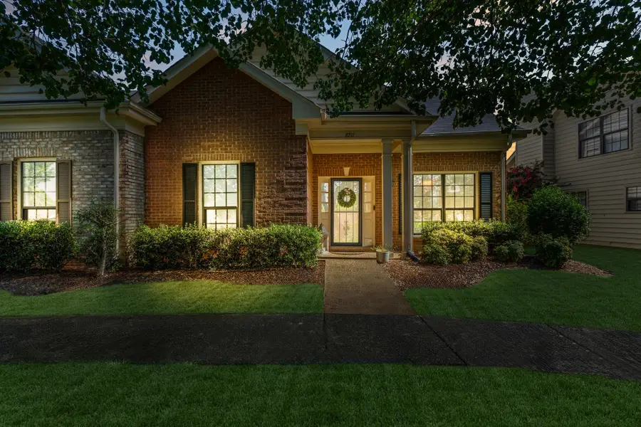 8711 Sawyer Brown Rd, Nashville, TN 37221 - #2