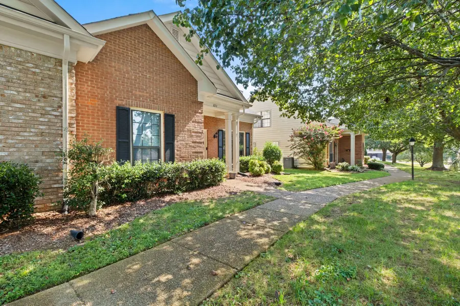 8711 Sawyer Brown Rd, Nashville, TN 37221 - #3