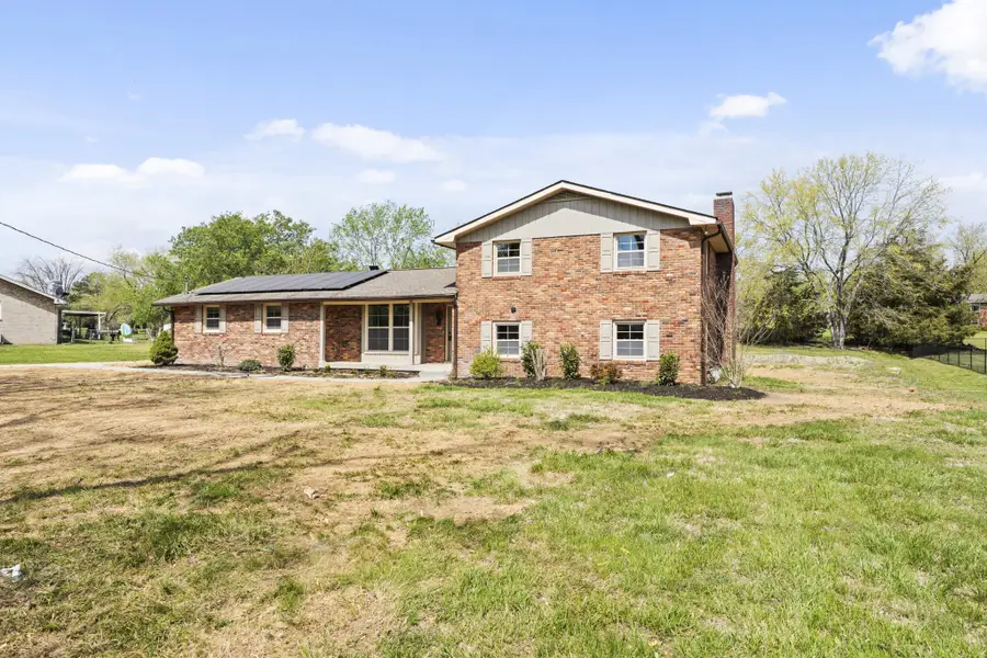 109 Daniel Smith Dr, Hendersonville, TN 37075 - #2